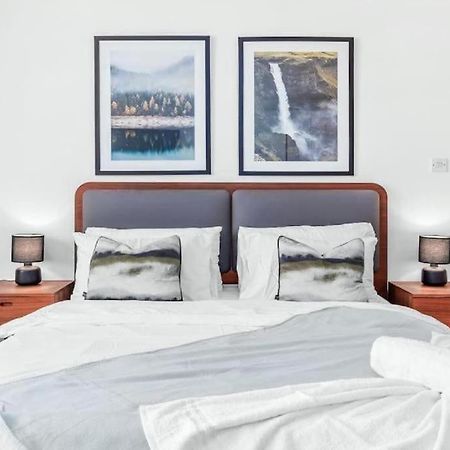 1 Bedroom Flat Piccadilly Sleep 7 In London Vr10 Dış mekan fotoğraf