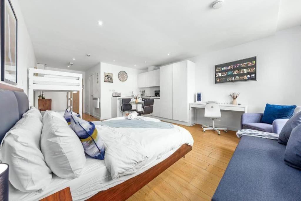 1 Bedroom Flat Piccadilly Sleep 7 In London Vr10 Dış mekan fotoğraf